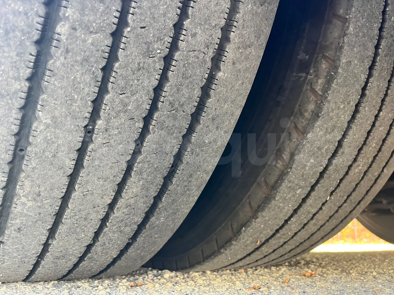 Vdl Futura 501E1 - EUR6 - 320kW - 12.875m - tread condition third axle tires right