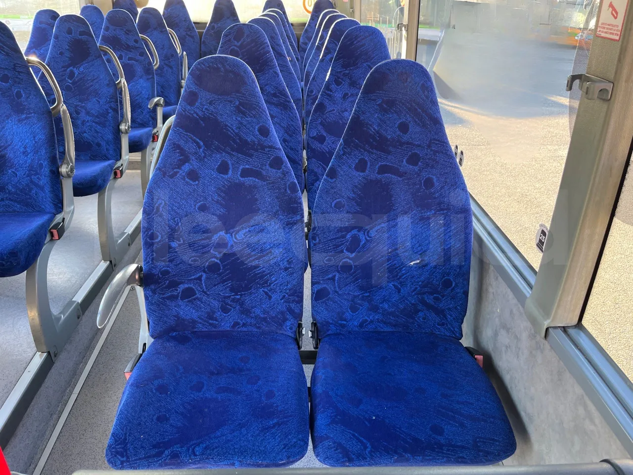 Mercedes-Benz Integro E5 4 - Euro5 - 220kW - 12.140mt - single seat detail