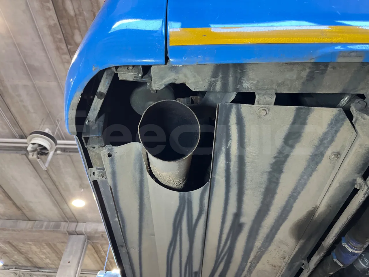 Mercedes-Benz Integro E5 4 - Euro5 - 220kW - 12.140mt - exhaust photo