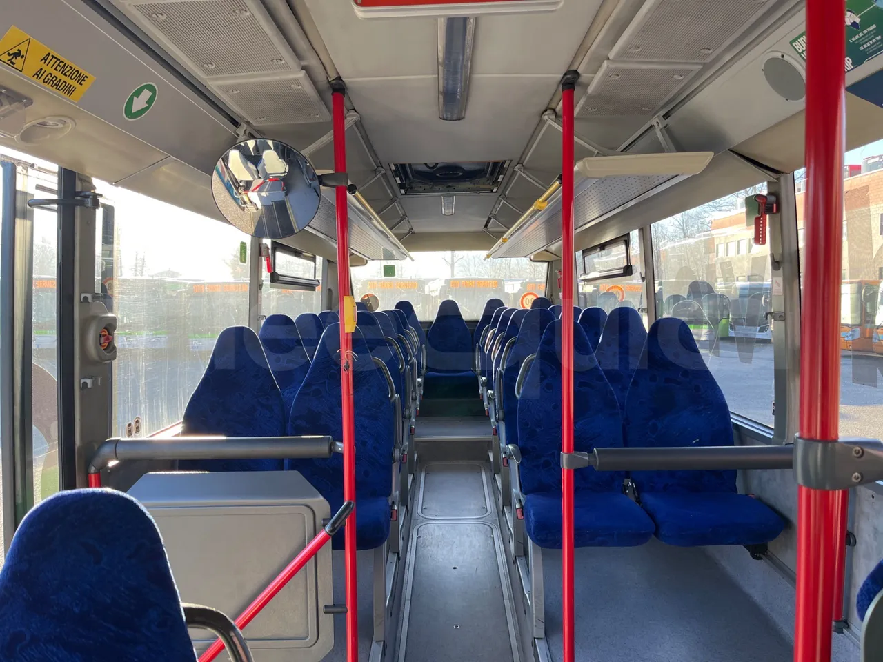 Mercedes-Benz Integro E5 4 - Euro5 - 220kW - 12.140mt - reverse view middle aisle