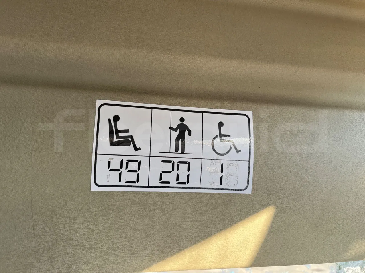 Mercedes-Benz Integro E5 4 - Euro5 - 220kW - 12.140mt - seat plate photo