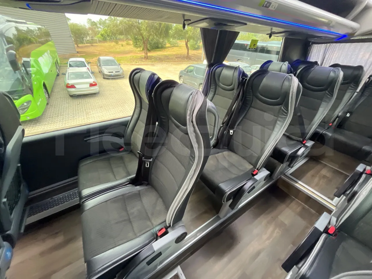 Man Lion's Coach JOACZ - Euro6 - 309kW - 12.101mt - single seat detail