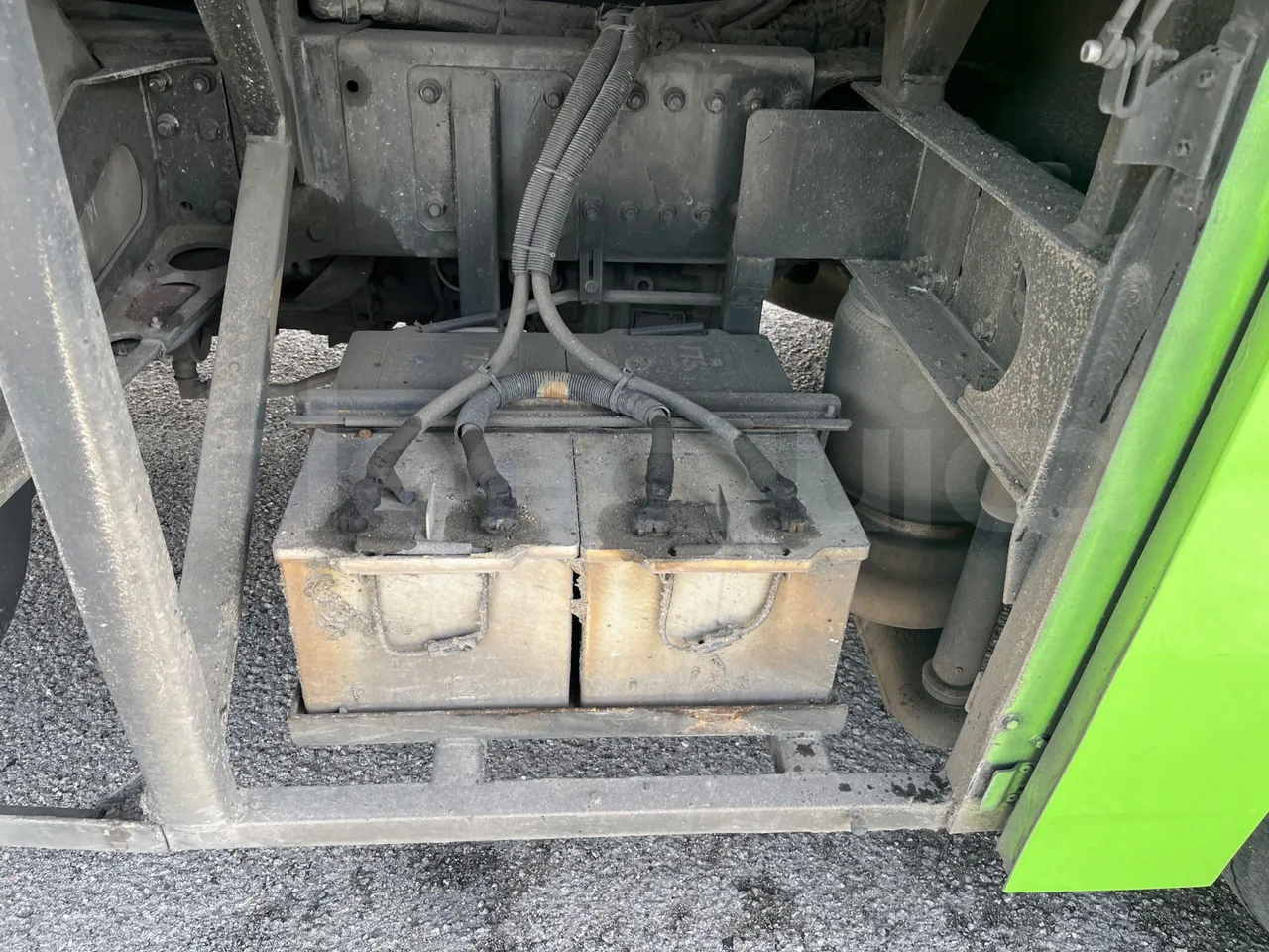 Man Lion's Coach JOACZ - Euro6 - 309kW - 12.101mt - external compartments photo