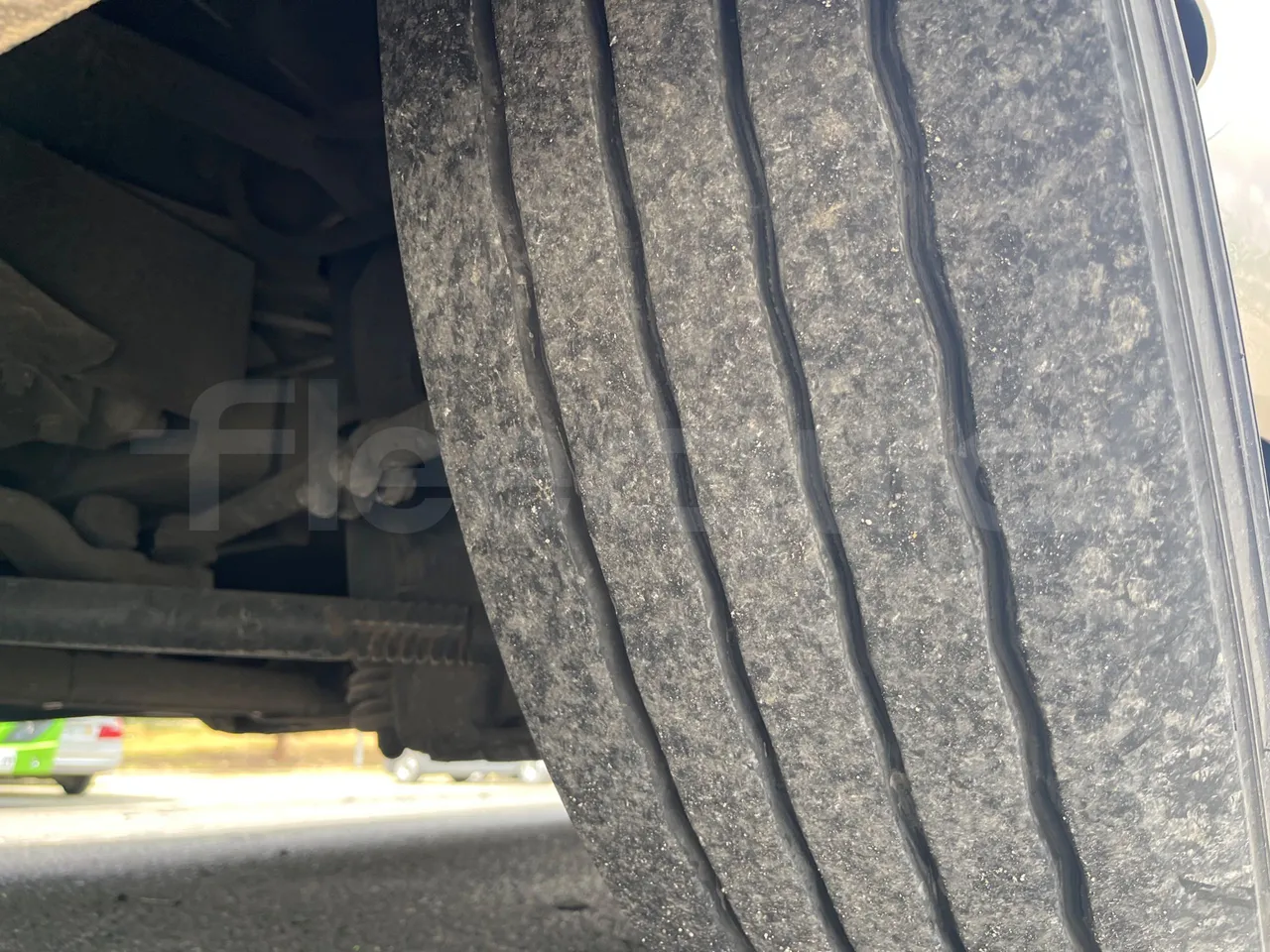 Man Lion's Coach JOACZ - Euro6 - 309kW - 12.101mt - tread condition front tires right