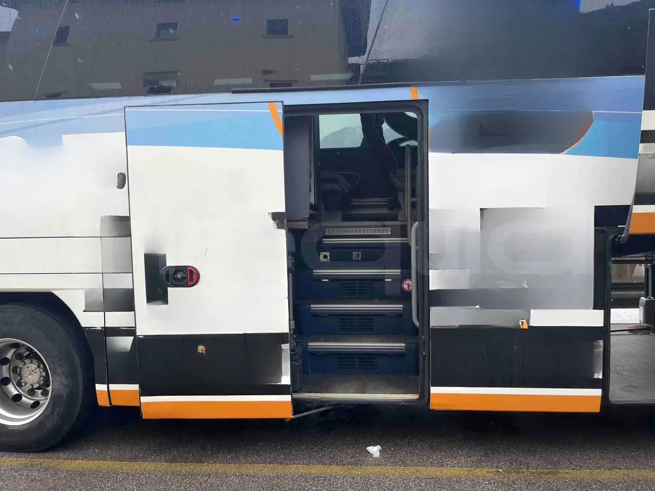 Neoplan Cityliner P14 - Euro6 - 324kW - 12.240mt - front door 3 open