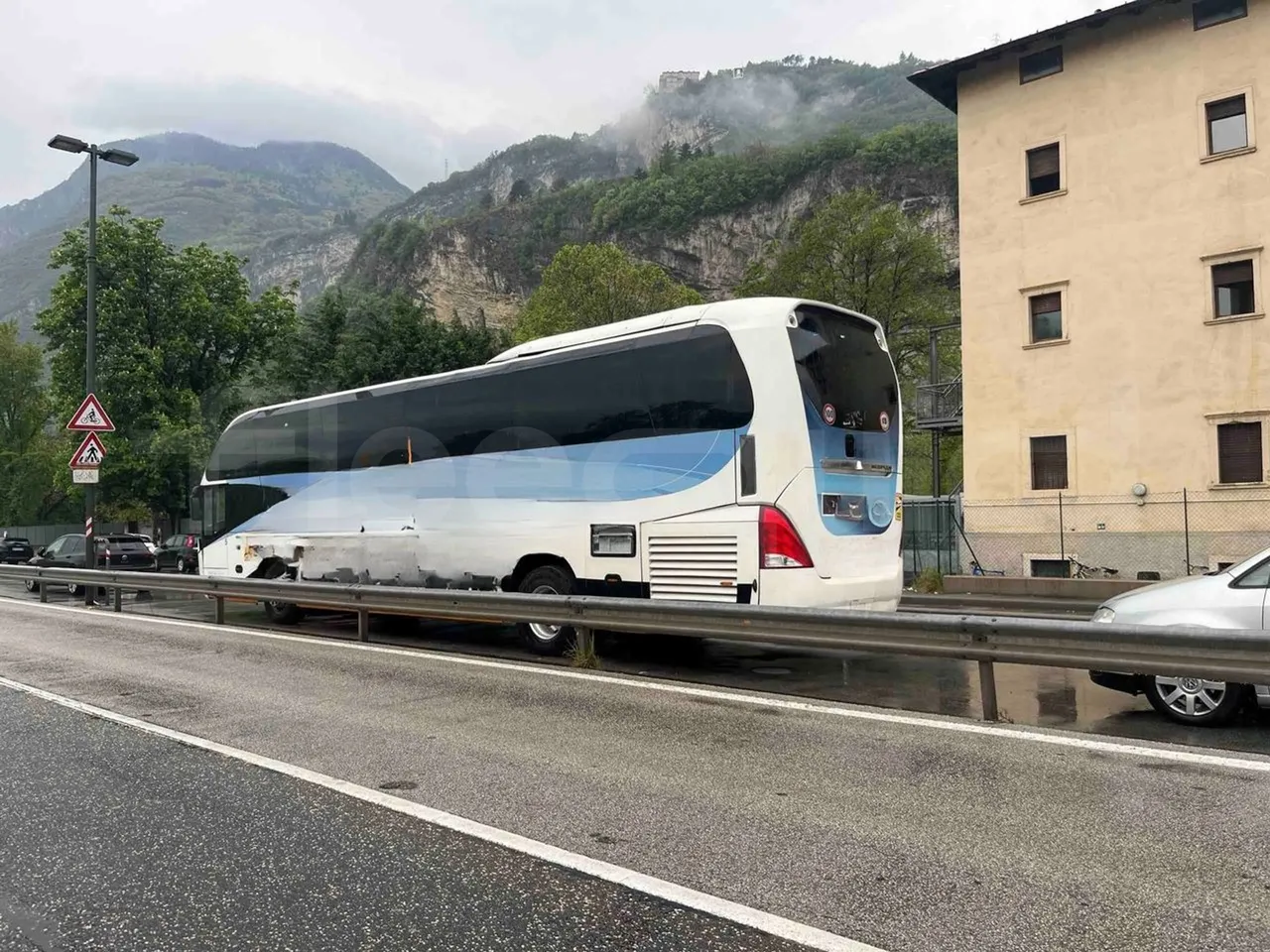 Neoplan Cityliner P14 - Euro6 - 324kW - 12.240mt - 3/4 left rear side