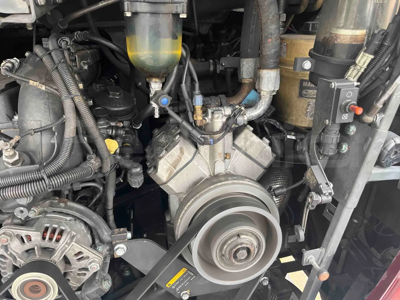 Neoplan Cityliner P14 - Euro6 - 324kW - 12.240mt - air conditioning compressor