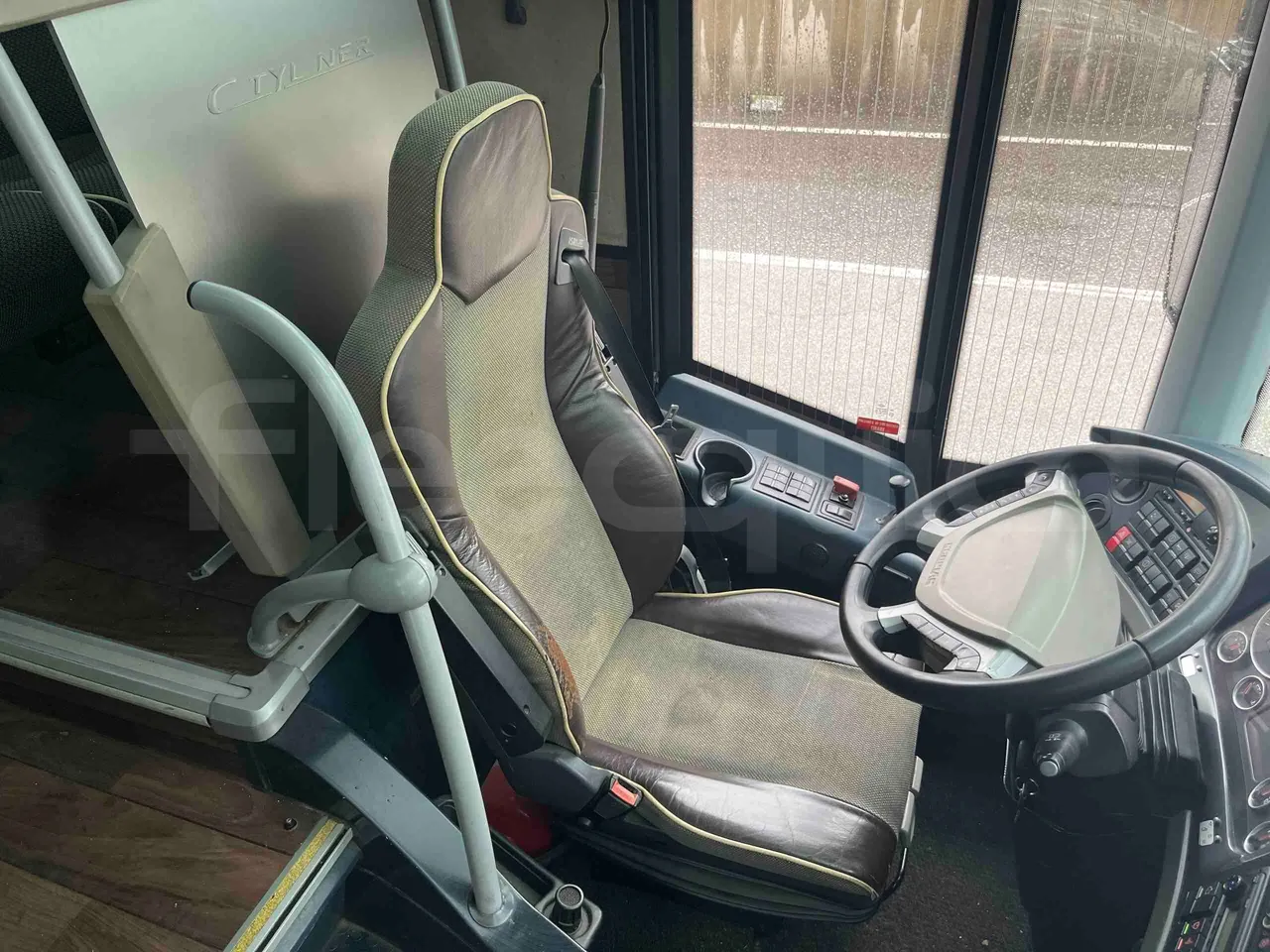 Neoplan Cityliner P14 - Euro6 - 324kW - 12.240mt - driver's seat photo