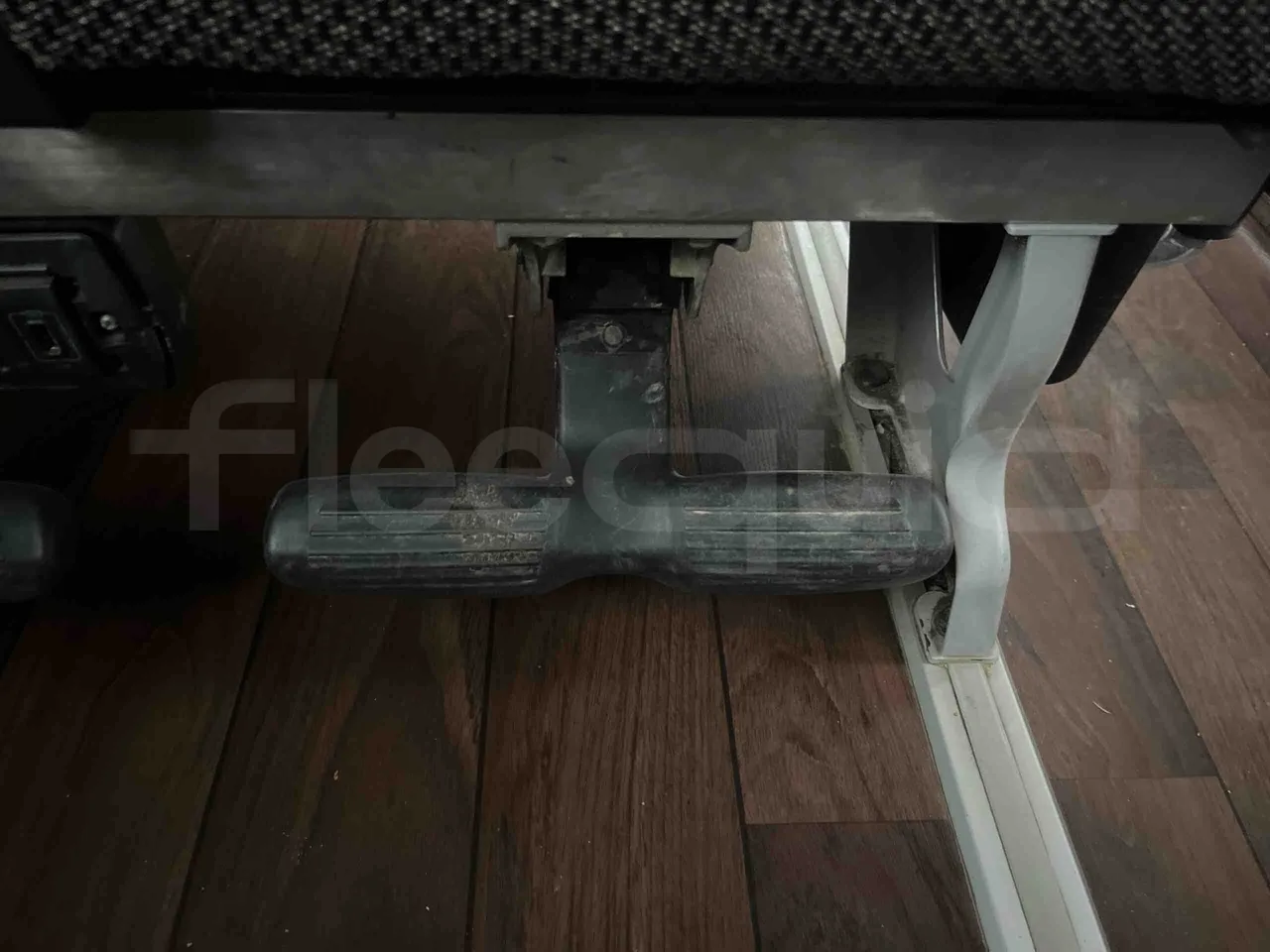 Neoplan Cityliner P14 - Euro6 - 324kW - 12.240mt - footrest detail photo