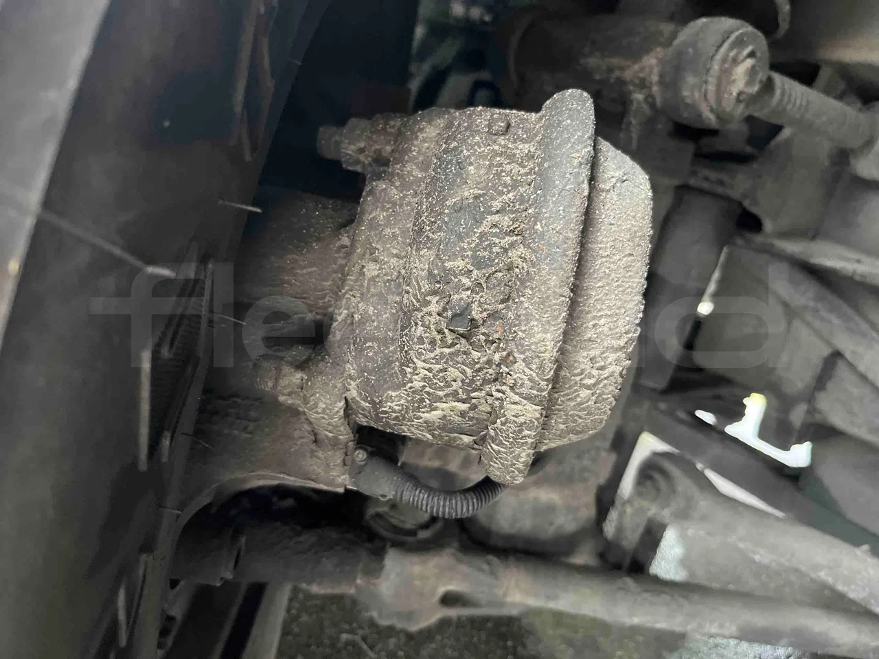 Neoplan Cityliner P14 - Euro6 - 324kW - 12.240mt - front brake calipers left