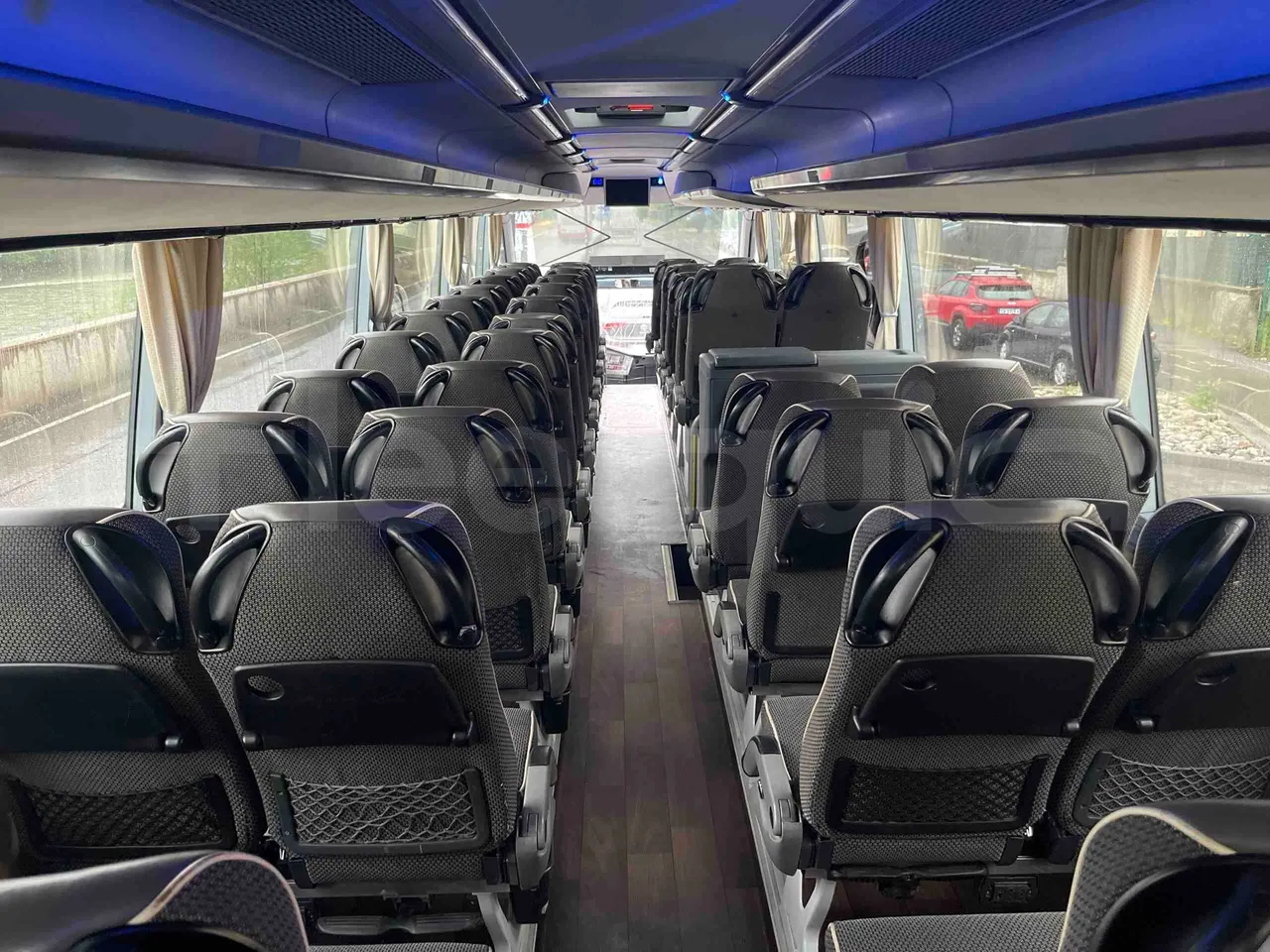 Neoplan Cityliner P14 - Euro6 - 324kW - 12.240mt - reverse view middle aisle