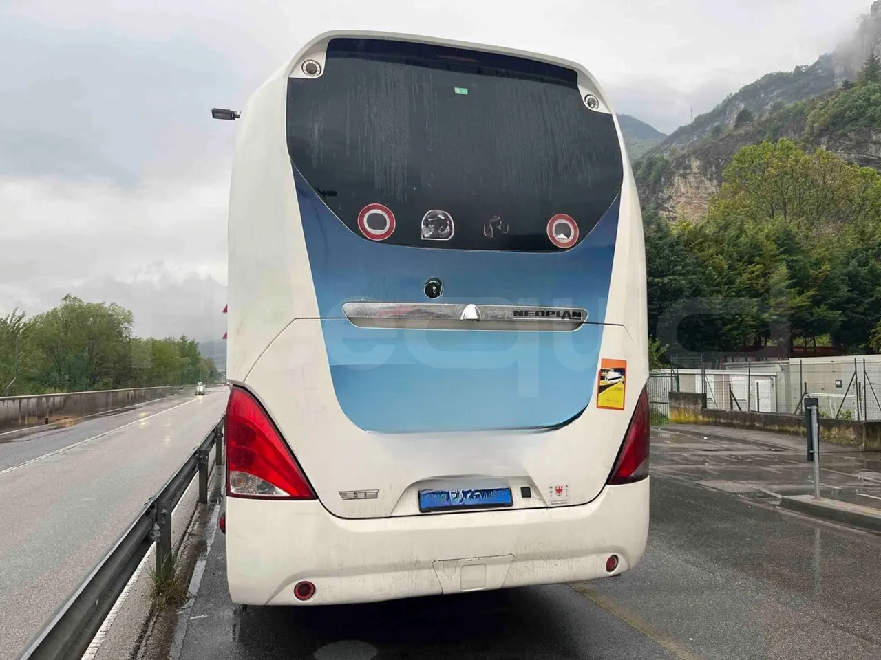 Neoplan Cityliner P14 - Euro6 - 324kW - 12.240mt - rear hatch closed