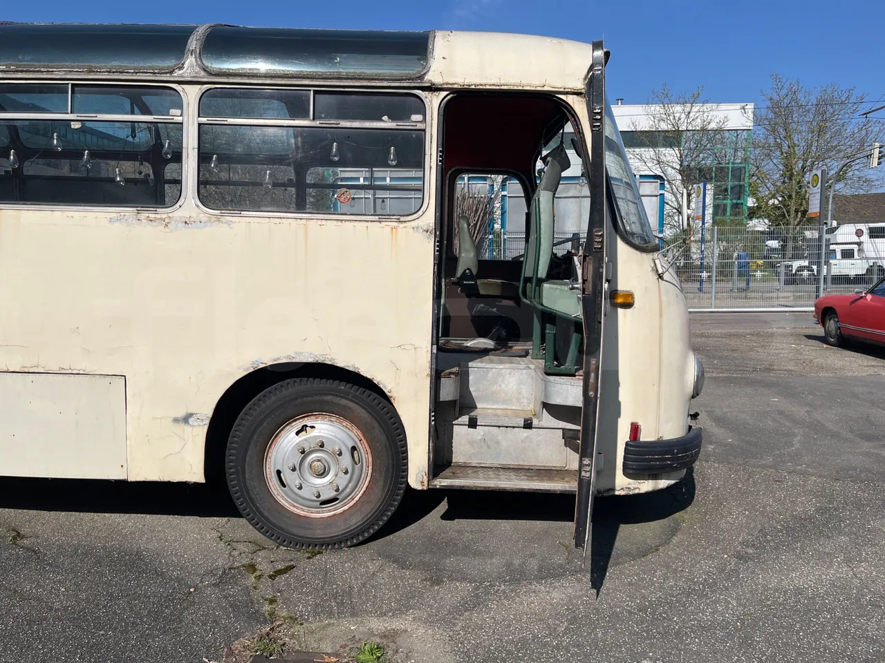 Setra S10 S10 -EUR0 -97kW-7.500m - front door 1 open