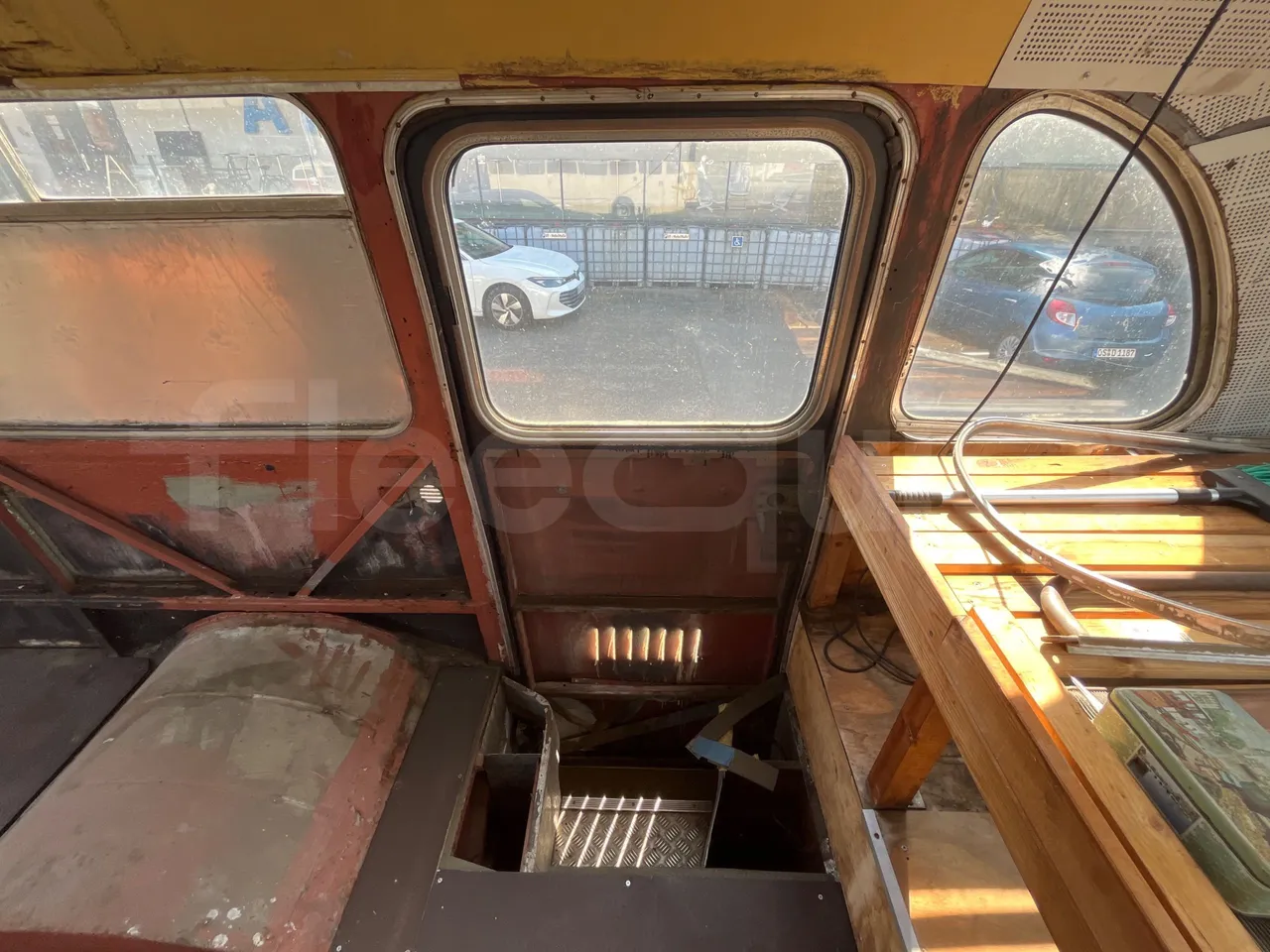 Setra S10 S10 -EUR0 -97kW-7.500m - toilette accessories photo