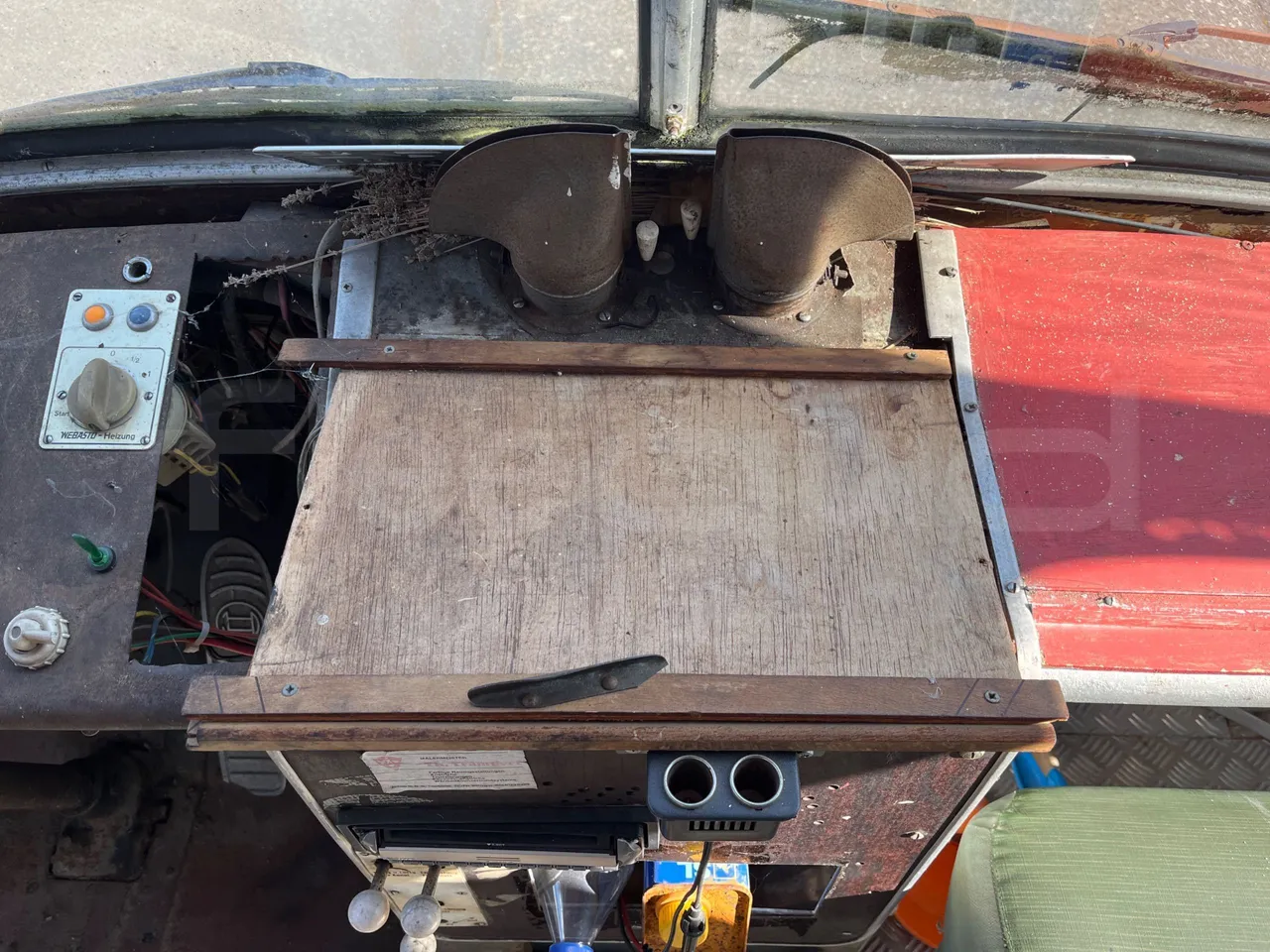 Setra S10 S10 -EUR0 -97kW-7.500m - onboard devices 2