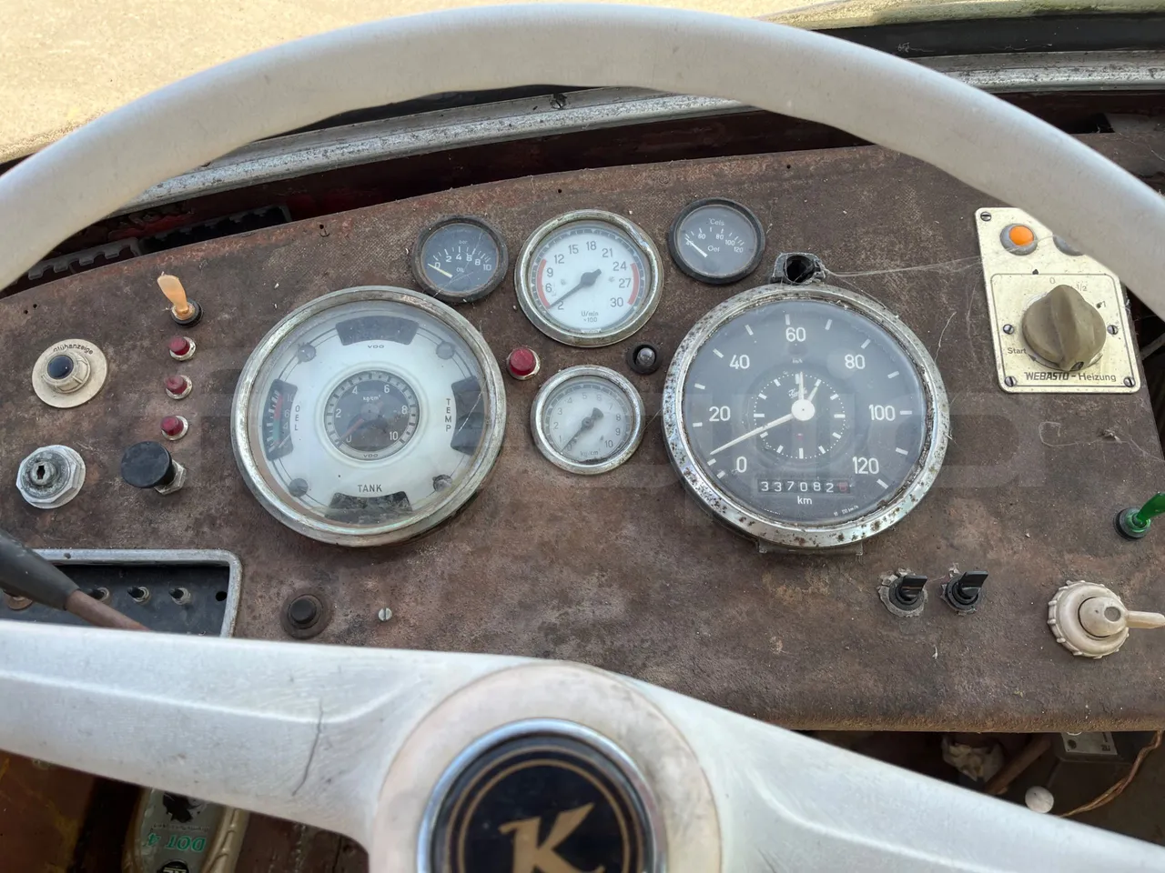 Setra S10 S10 -EUR0 -97kW-7.500m - dashboard lights on