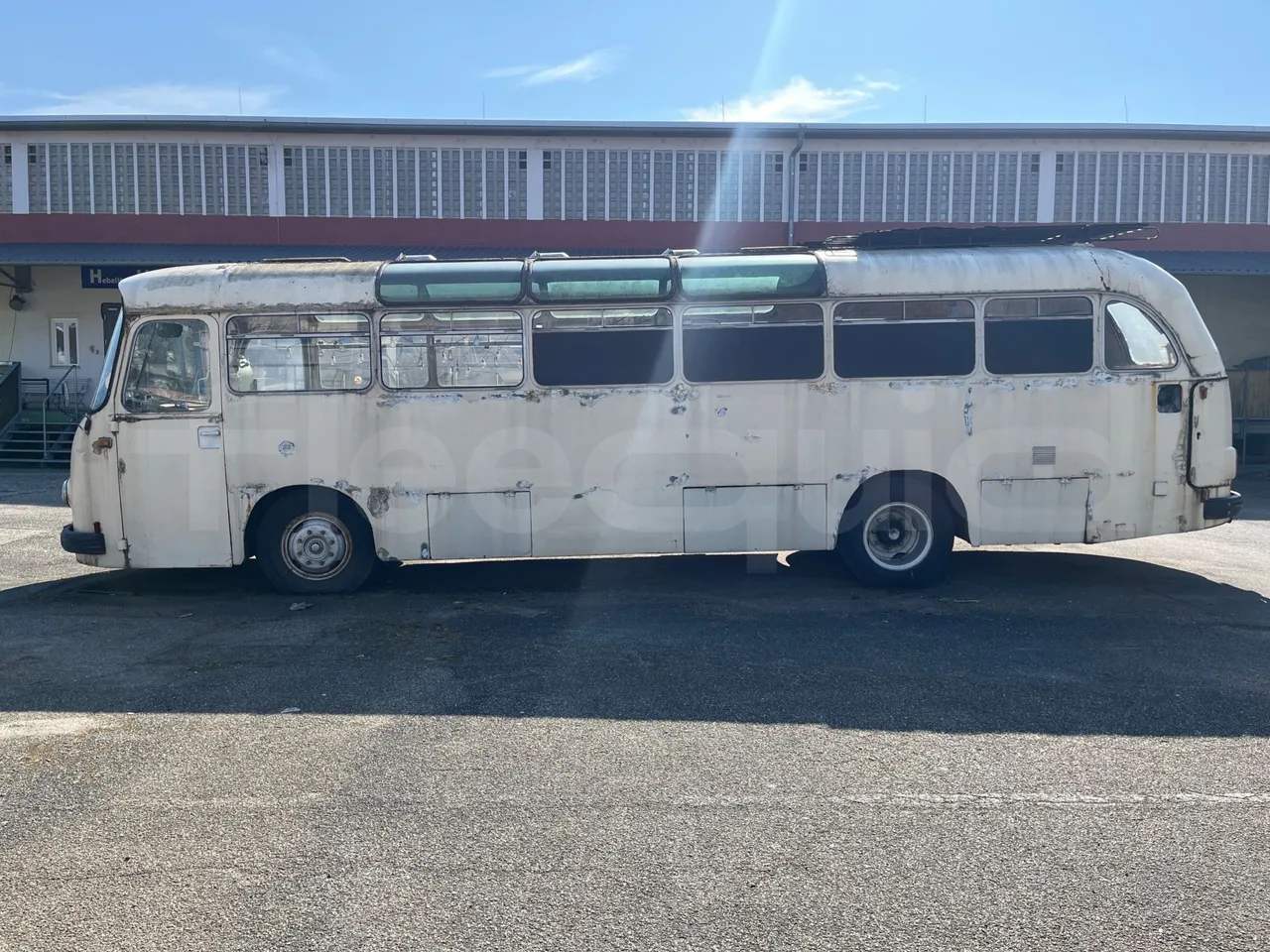 Setra S10 S10 -EUR0 -97kW-7.500m - external compartments photo