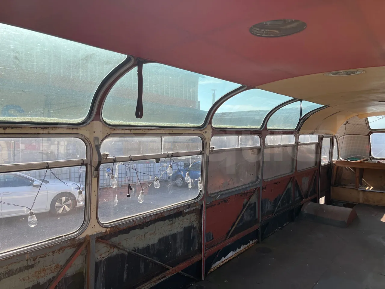 Setra S10 S10 -EUR0 -97kW-7.500m - handrails photo