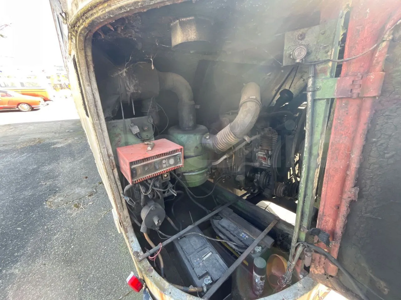 Setra S10 S10 -EUR0 -97kW-7.500m - rear hatch closed