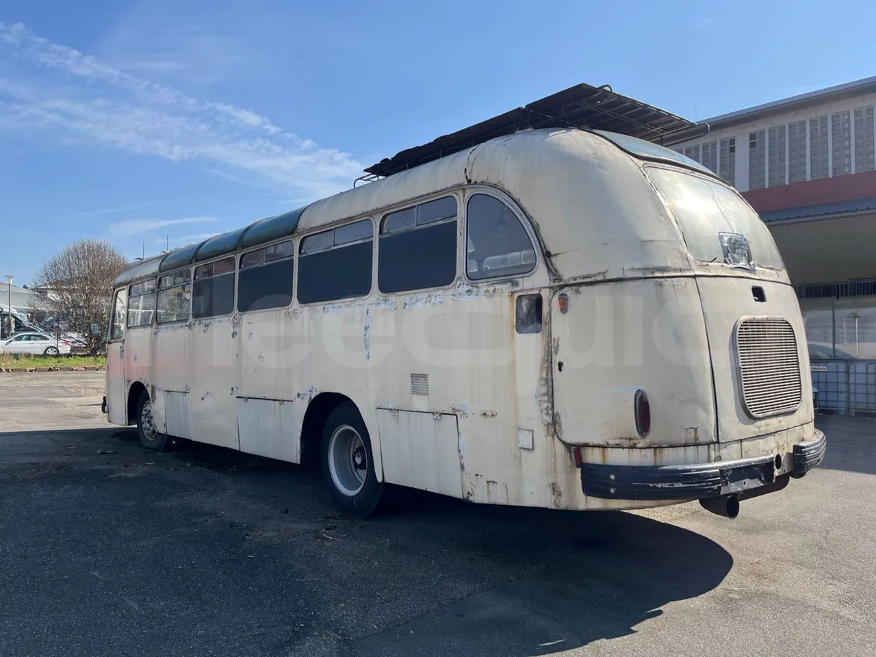 Setra S10 S10 -EUR0 -97kW-7.500m - left side photo