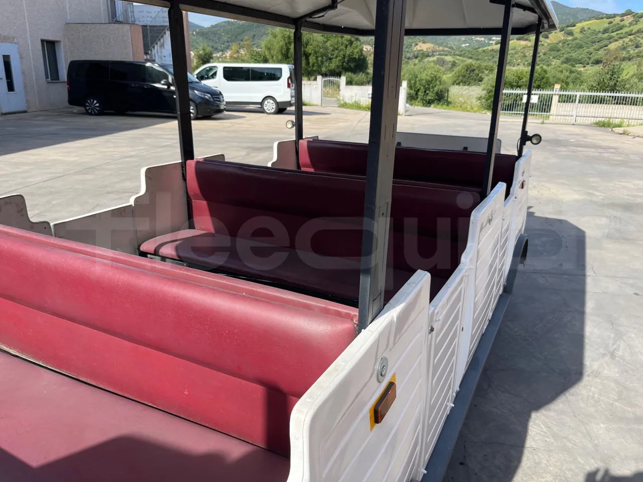 Dotto HD180F Road Train - EUR0 - 57kW - 3.45 + 4.72 + 4.72m - floor hatches photo