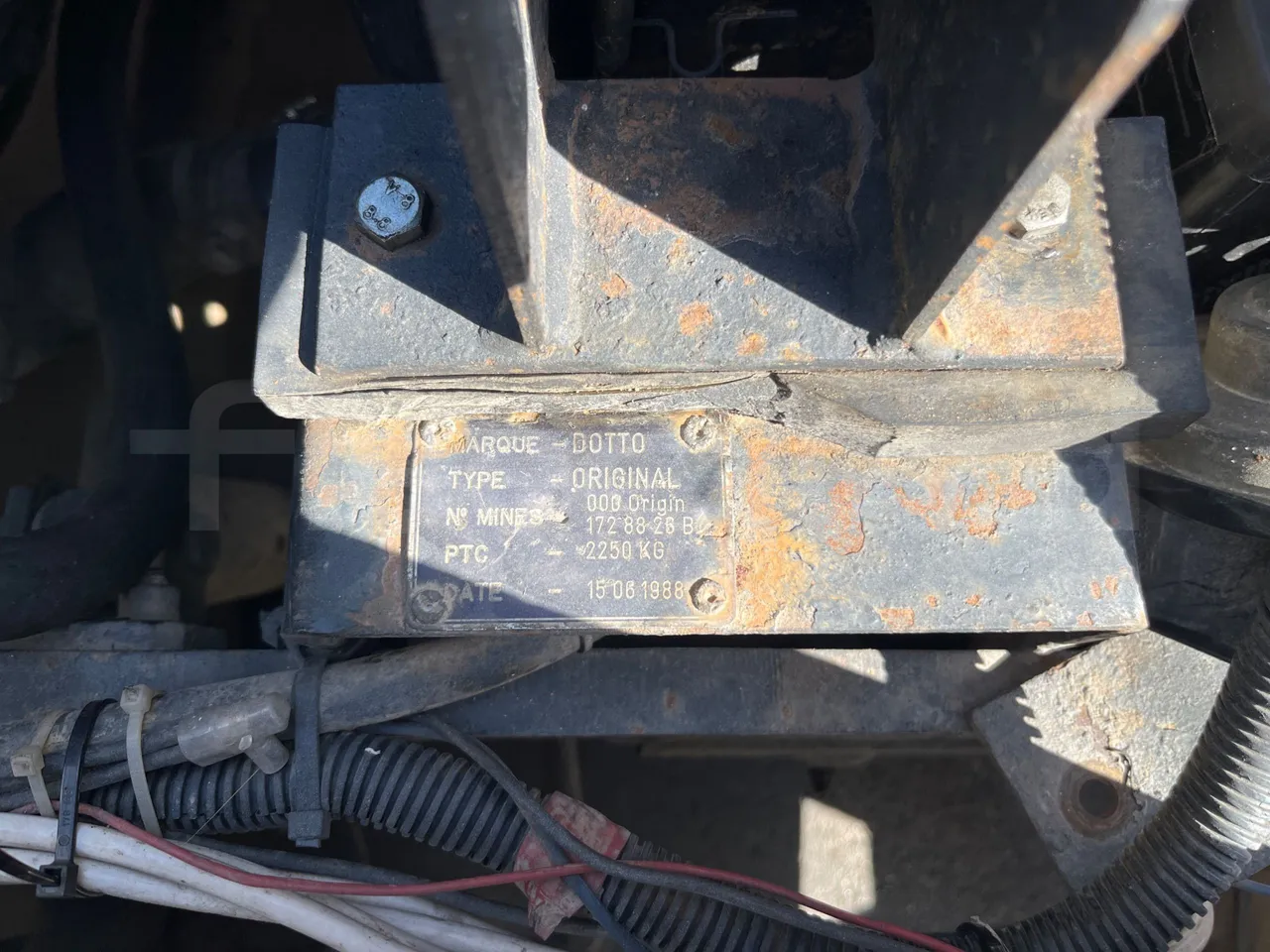 Dotto HD180F Road Train - EUR0 - 57kW - 3.45 + 4.72 + 4.72m - vehicle plate photo