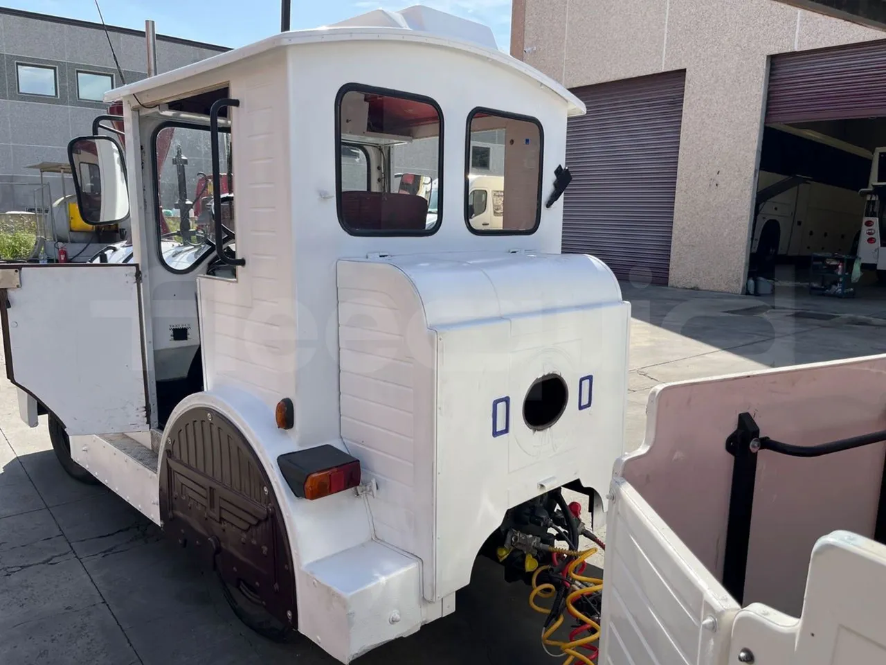 Dotto HD180F Road Train - EUR0 - 57kW - 3.45 + 4.72 + 4.72m - right side doors open