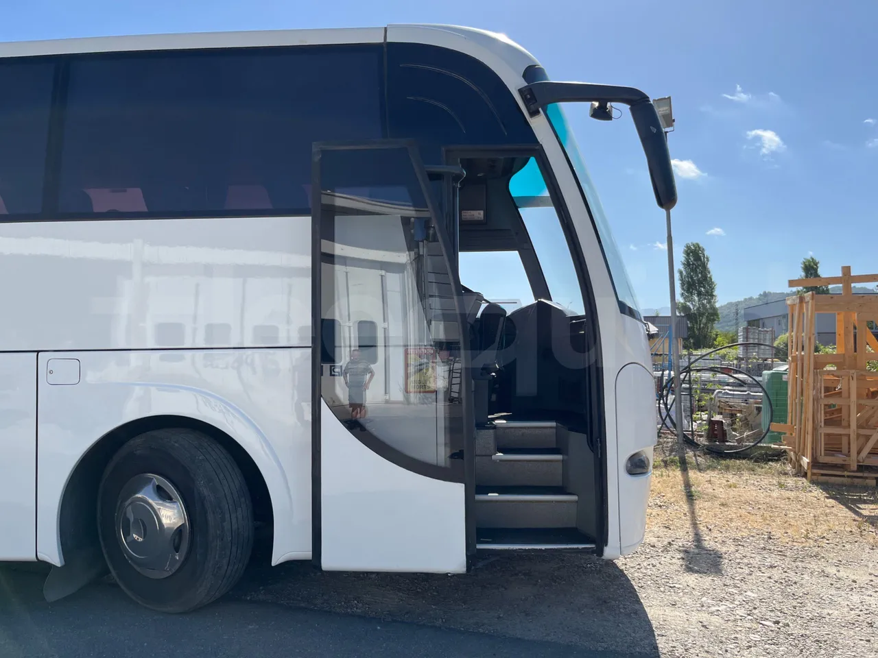 Volvo Barbi Antares B12B FS380 - Euro 3 - 279 Kw - 12,230 Mt - front door 1 open