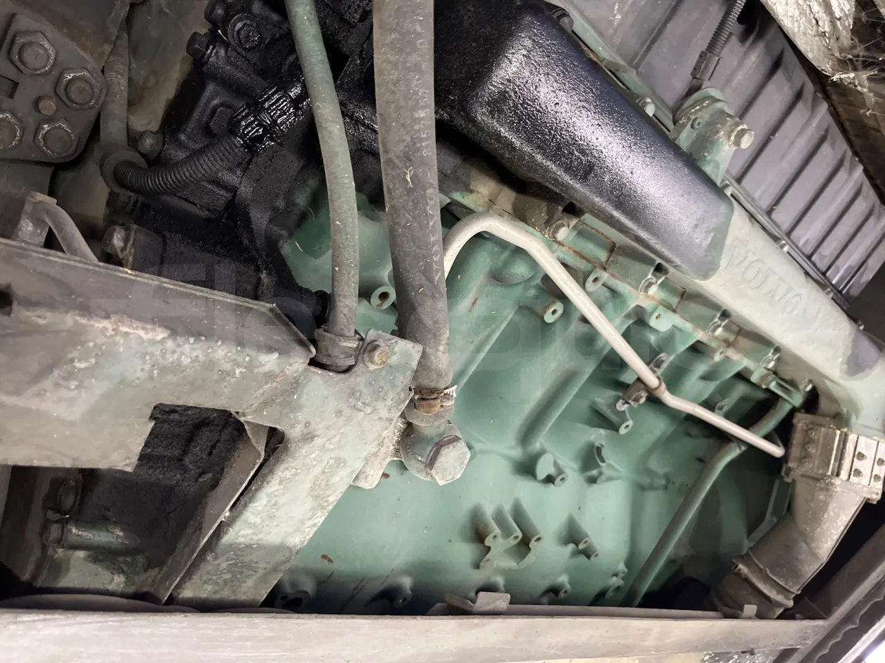 Volvo Barbi Antares B12B FS380 - Euro 3 - 279 Kw - 12,230 Mt - engine without protection
