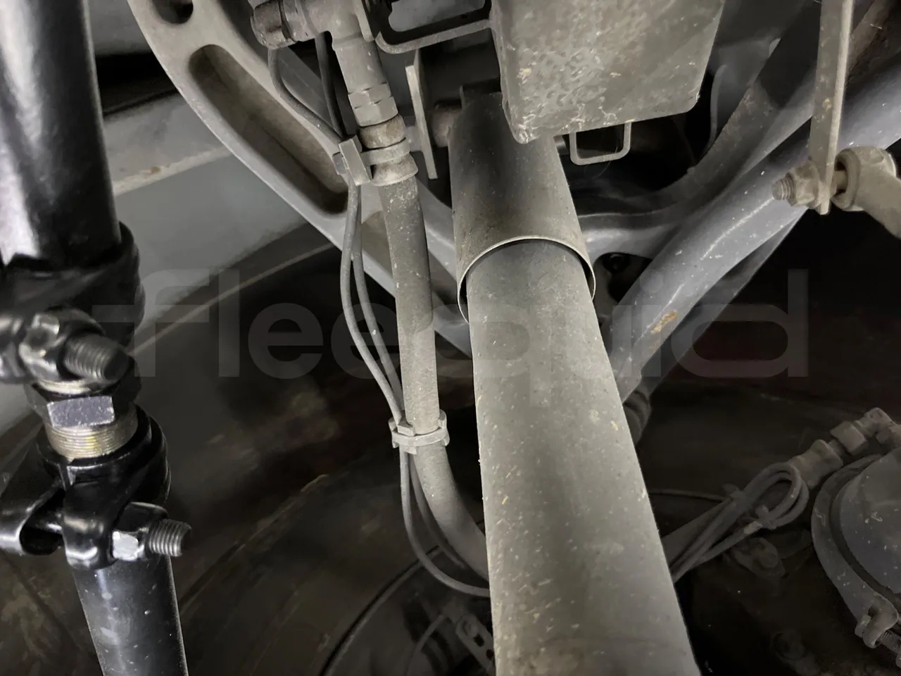 Volvo Barbi Antares B12B FS380 - Euro 3 - 279 Kw - 12,230 Mt - front shock absorbers right