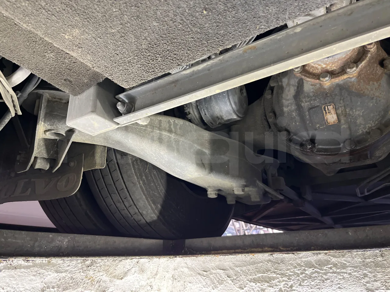 Volvo Barbi Antares B12B FS380 - Euro 3 - 279 Kw - 12,230 Mt - axle 3 left side