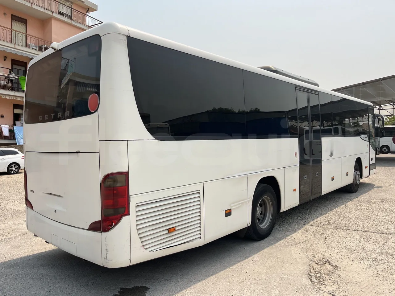 Setra S415 - 3/4 Rear Right Side