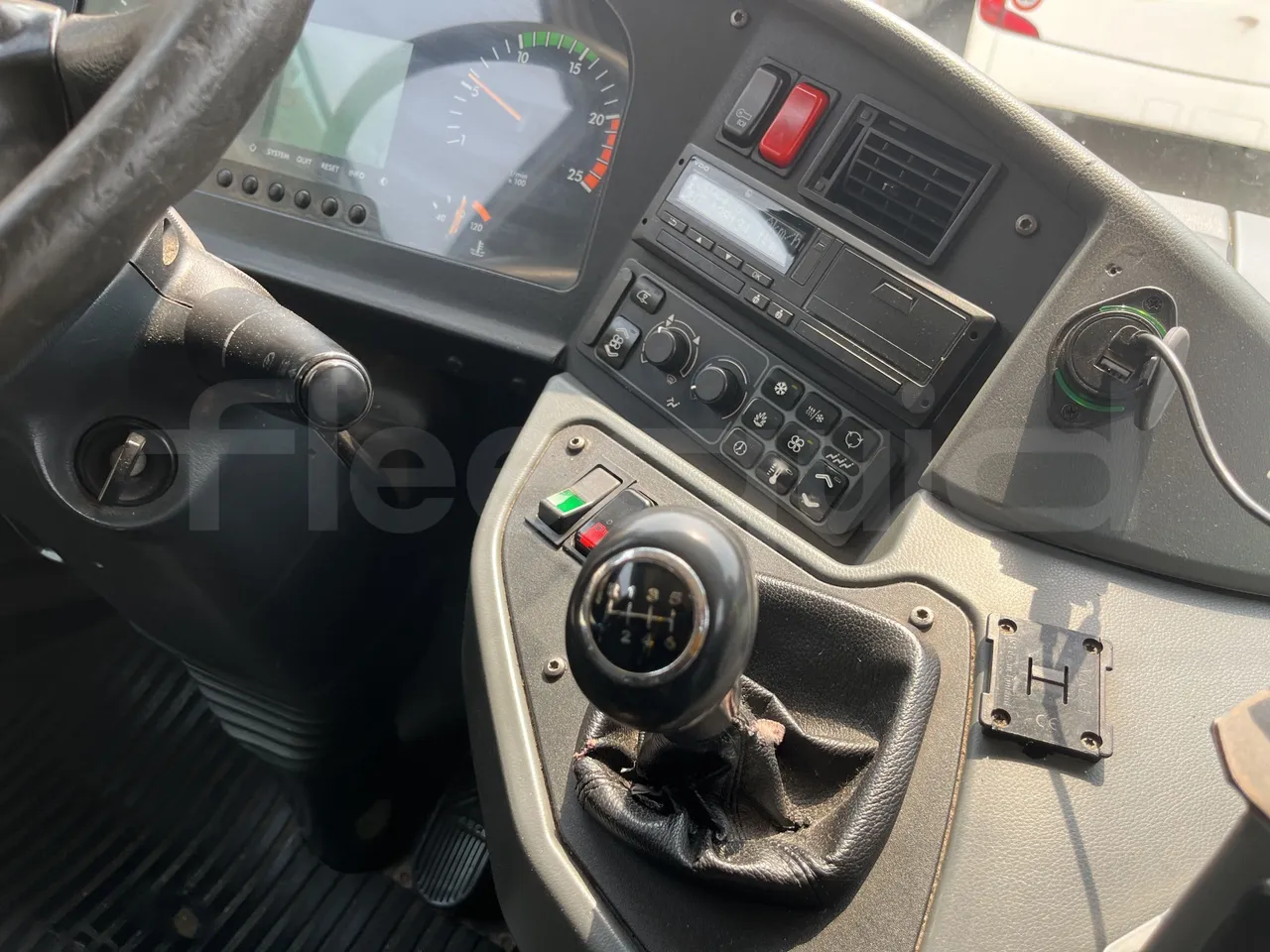 Setra S415 - Onboard Device 1