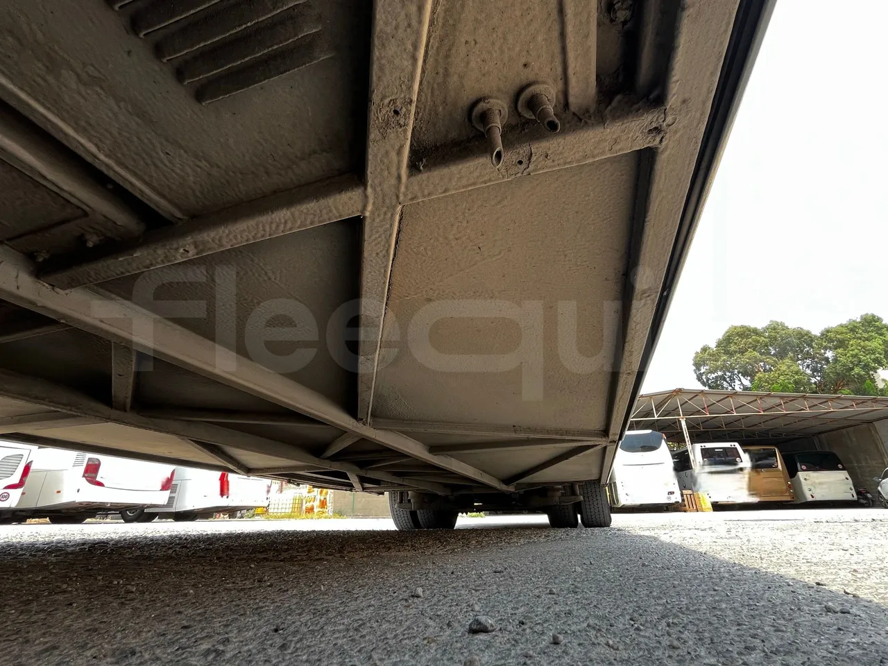 Setra S415 - Central Undercarriage