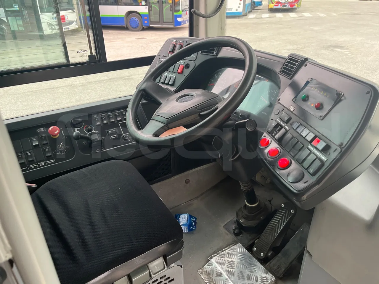 Iveco Citelis PS09D5/A/87 - EUR5 - 200kW - 11.990m - buttons panels on