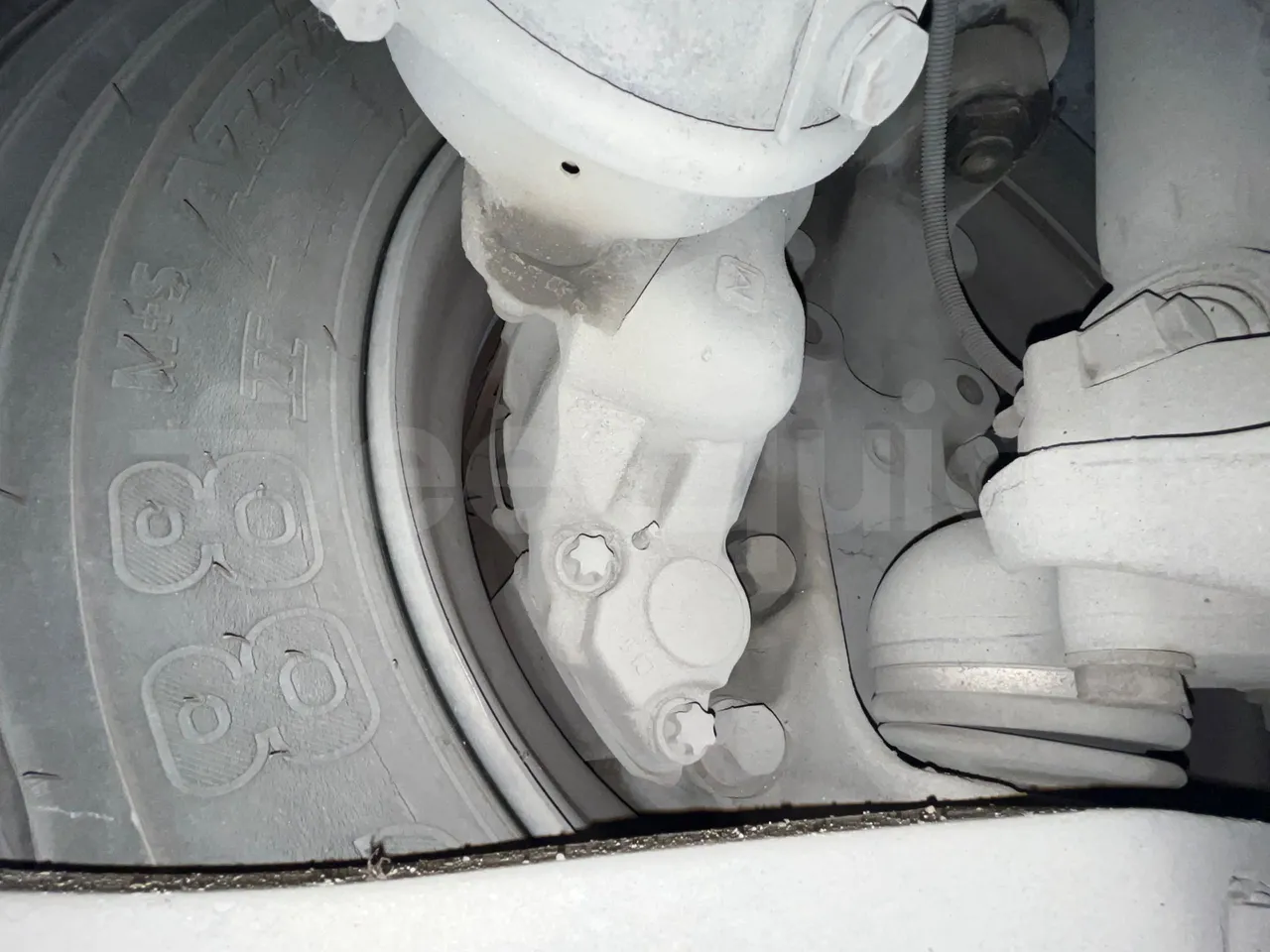 Iveco Citelis PS09D5/A/87 - EUR5 - 200kW - 11.990m - front brake calipers right