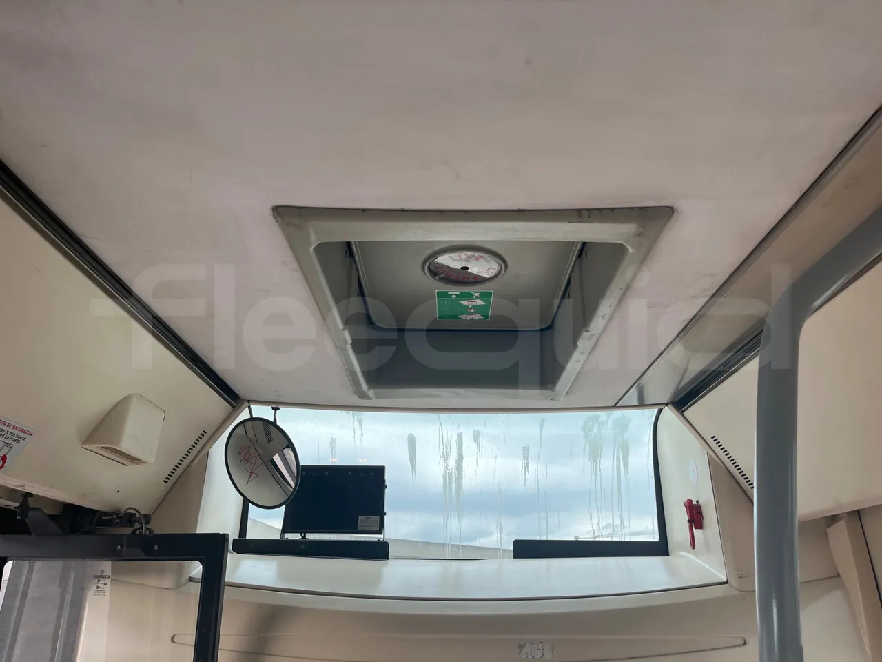 Iveco Citelis PS09D5/A/87 - EUR5 - 200kW - 11.990m - roof hatch 2