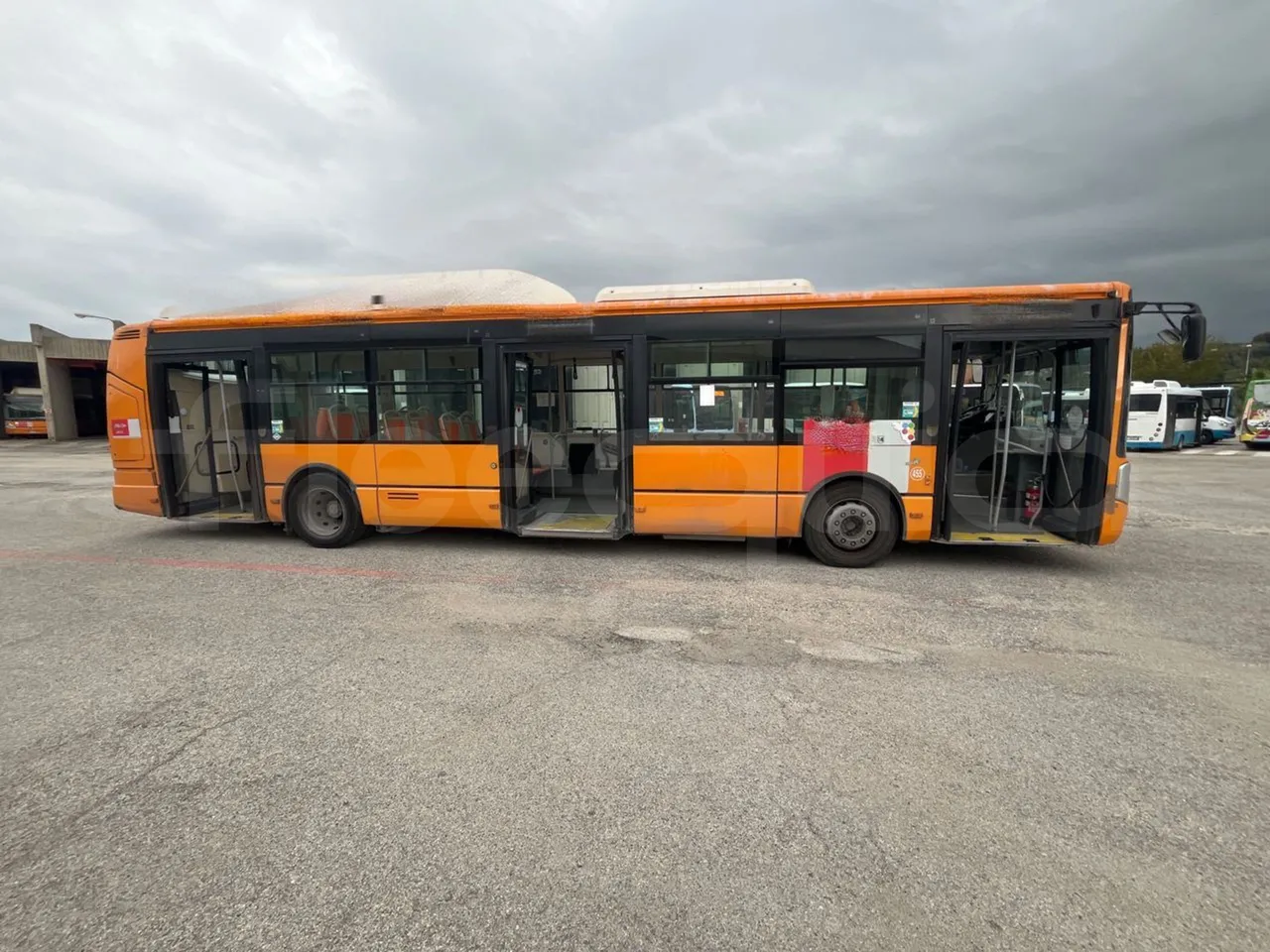 Iveco Citelis PS09D5/A/87 - EUR5 - 200kW - 11.990m - right side doors open