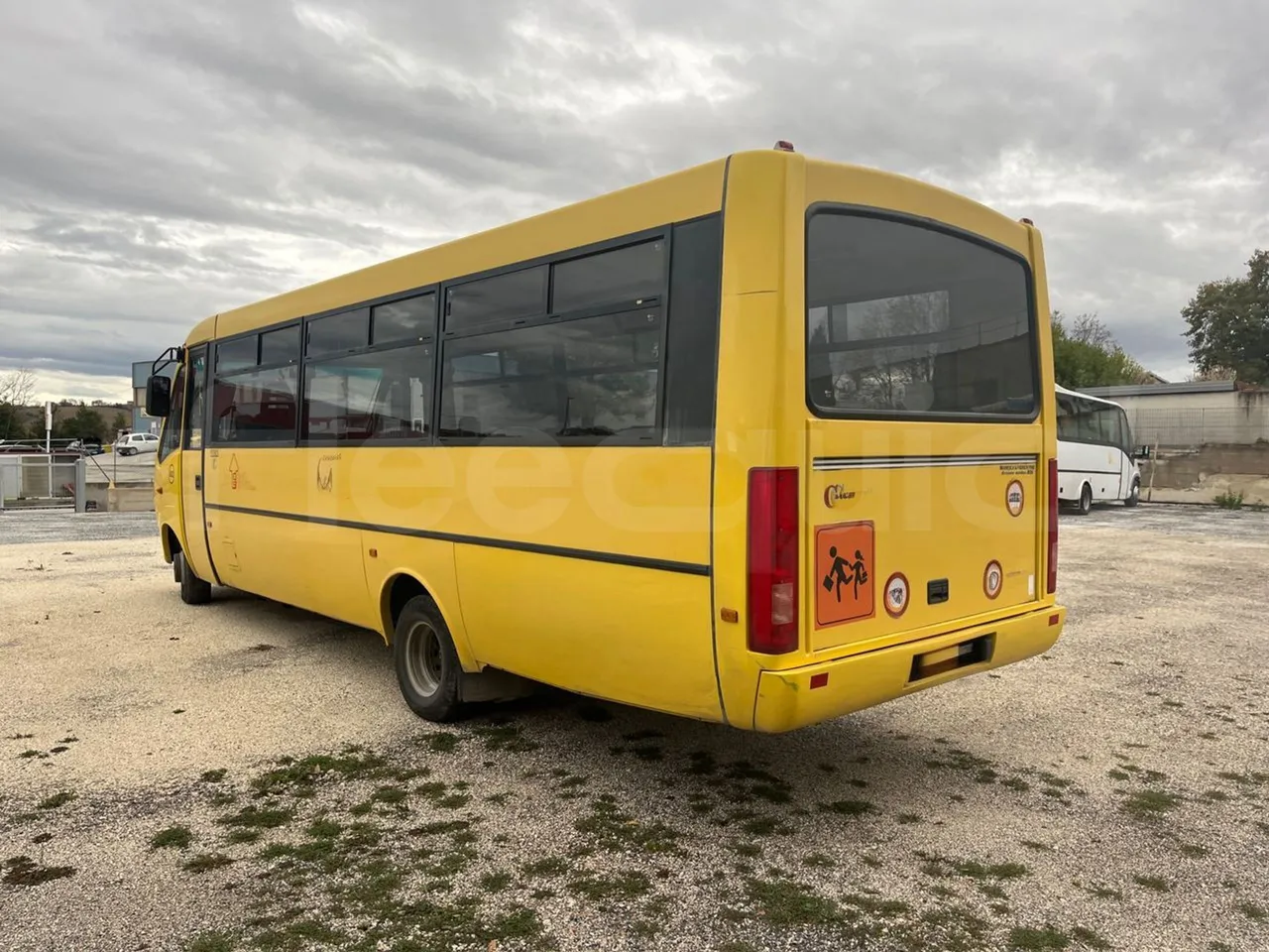 Iveco Cacciamali 65CF4 - Euro 4 - 130 kW - 8.560 mt - 3/4 left rear side