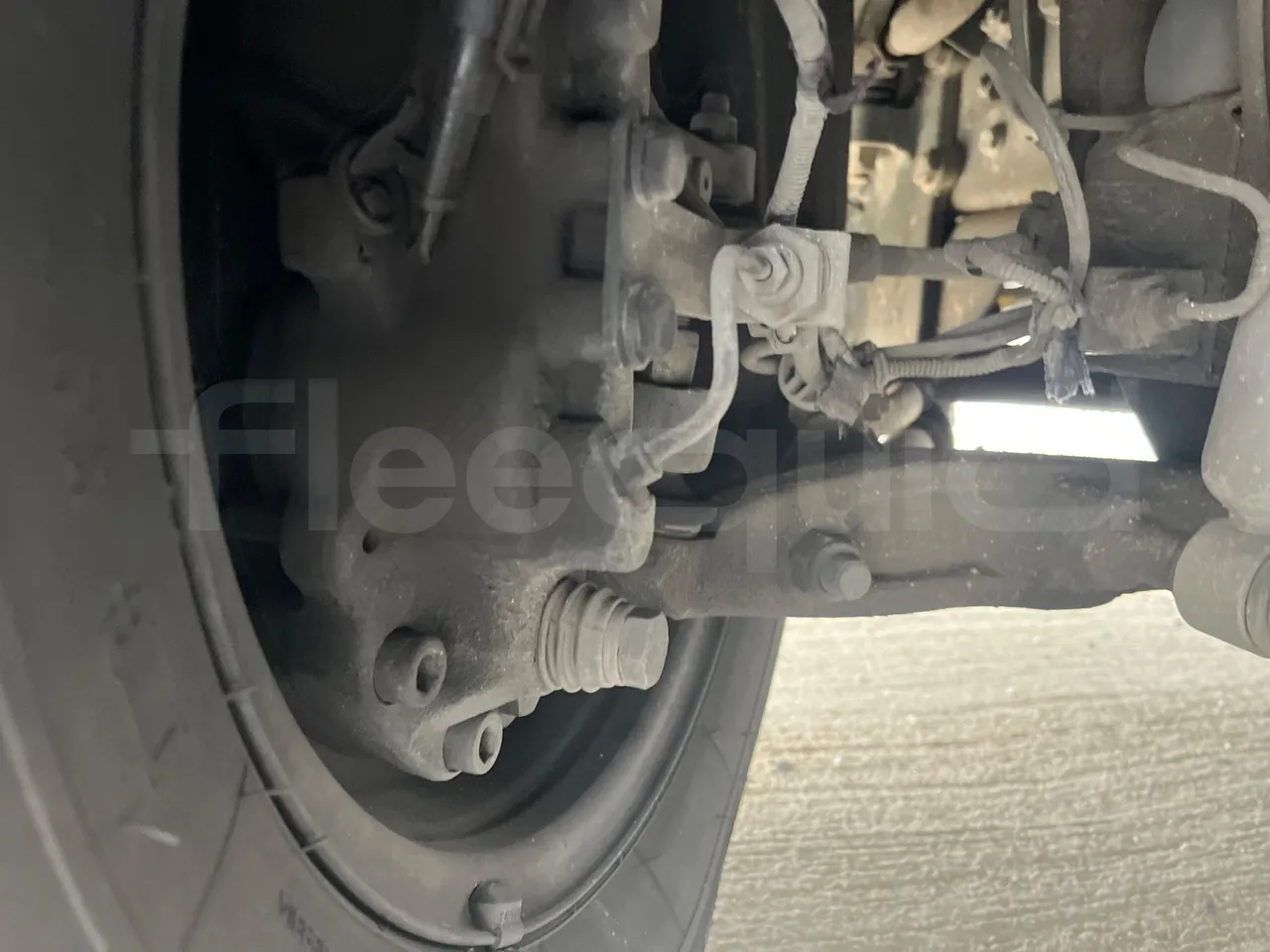Iveco Cacciamali 65CF4 - Euro 4 - 130 kW - 8.560 mt - front brake calipers left