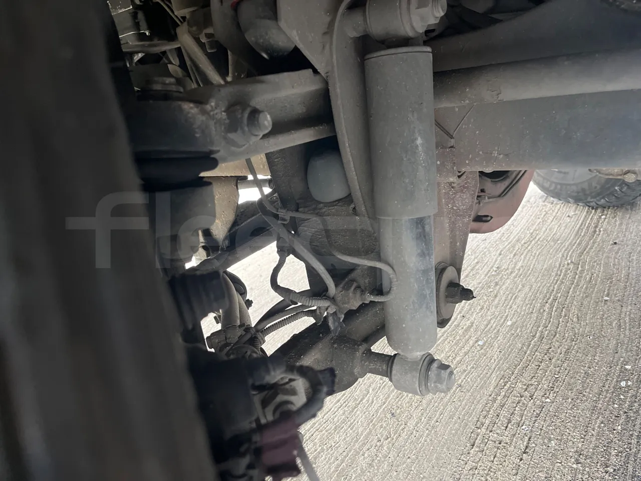 Iveco Cacciamali 65CF4 - Euro 4 - 130 kW - 8.560 mt - front shock absorbers left
