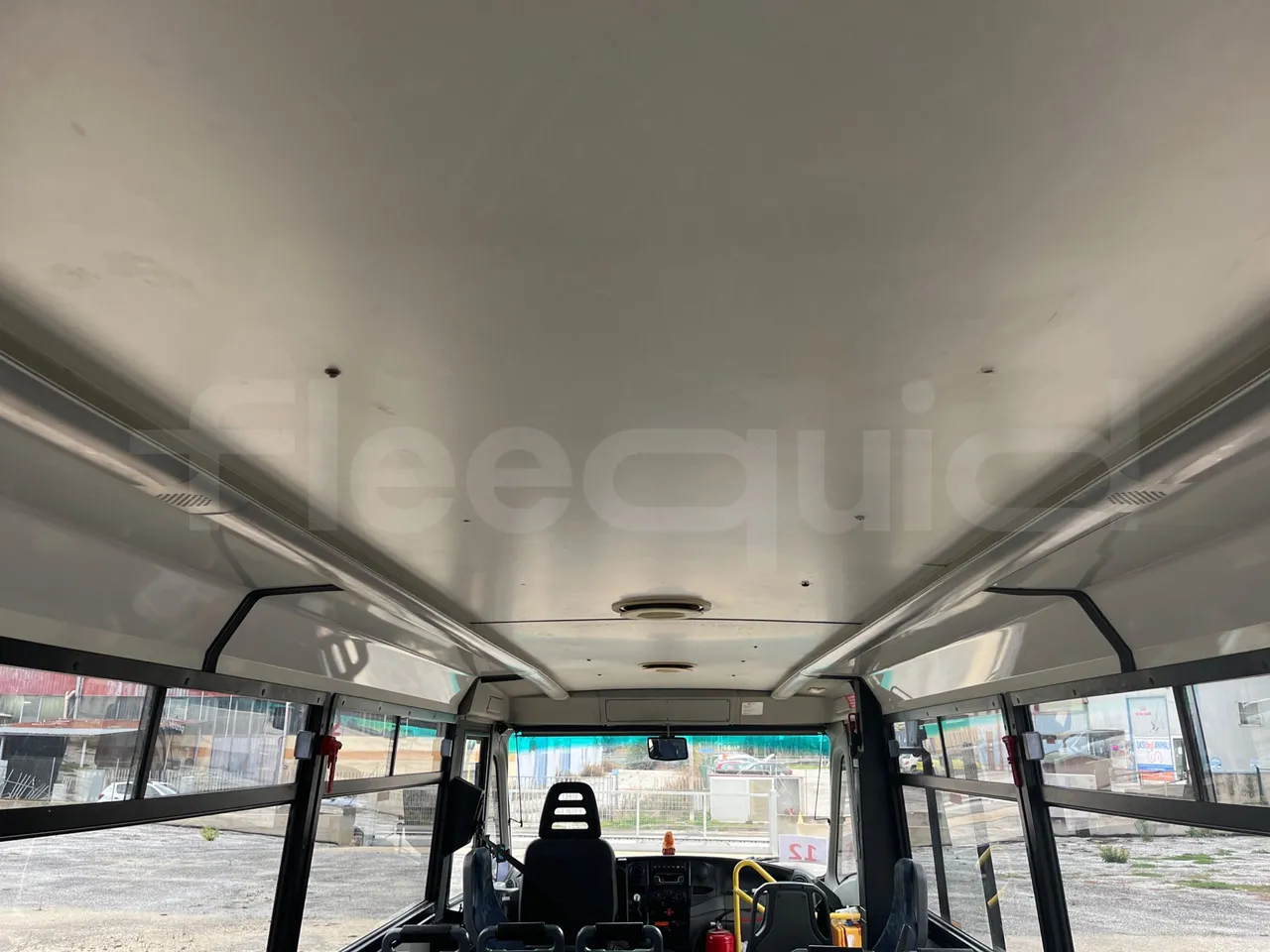Iveco Cacciamali 65CF4 - Euro 4 - 130 kW - 8.560 mt - overhead compartments photo