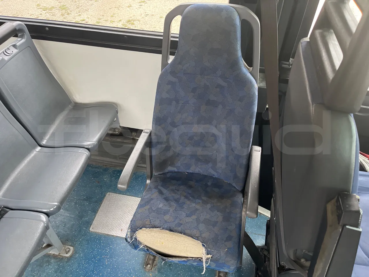 Iveco Cacciamali 65CF4 - Euro 4 - 130 kW - 8.560 mt - hostess seat photo