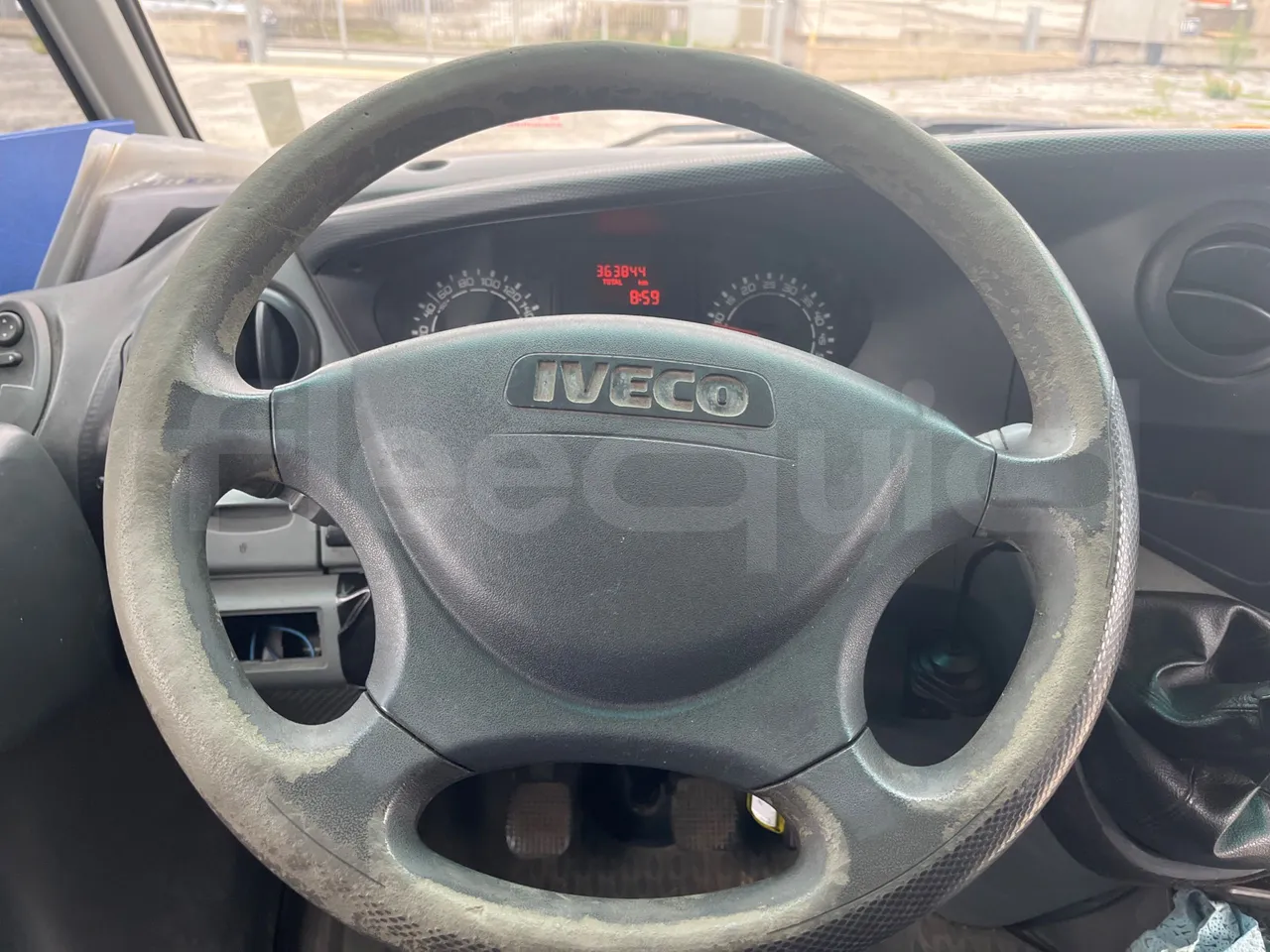 Iveco Cacciamali 65CF4 - Euro 4 - 130 kW - 8.560 mt - steering wheel photo
