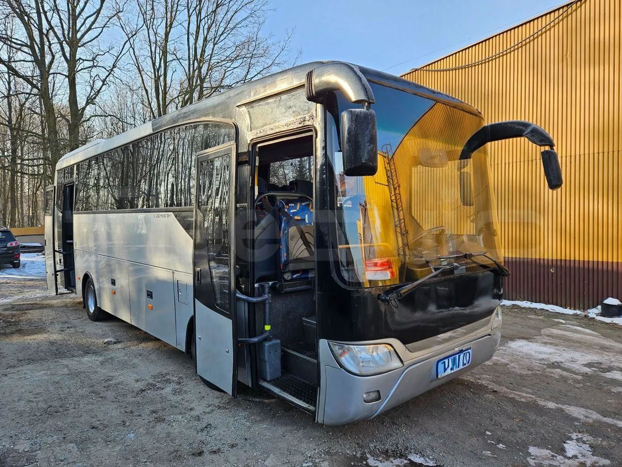 Man TEZELLER Teztiger T35 - Euro 4 - 132 kW -9.02 mt - 3/4 right front doors open