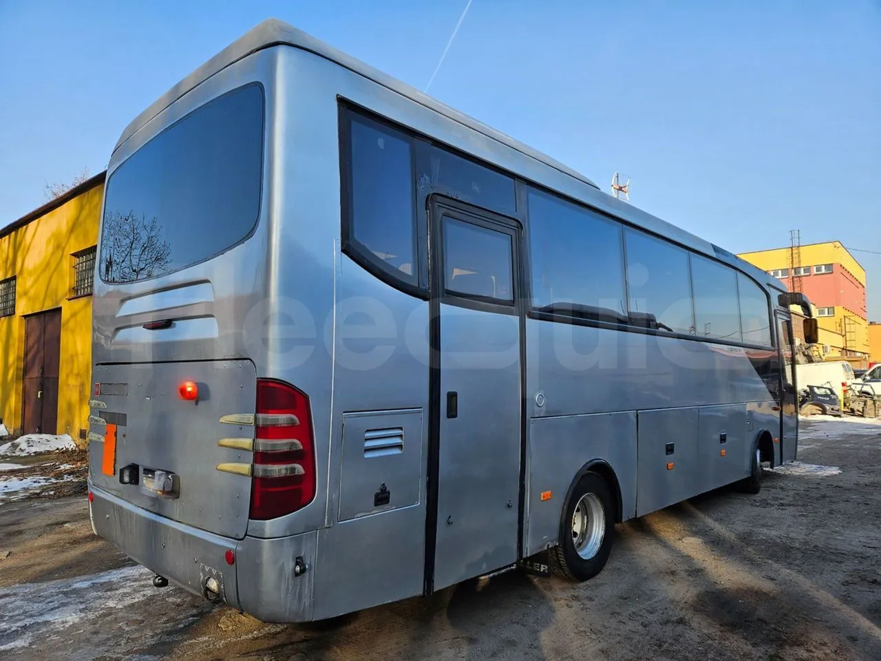 Man TEZELLER Teztiger T35 - Euro 4 - 132 kW -9.02 mt - 3/4 right rear doors closed