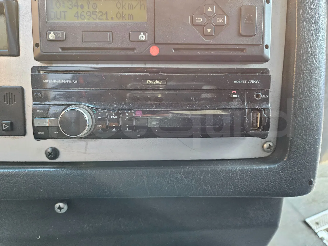 Man TEZELLER Teztiger T35 - Euro 4 - 132 kW -9.02 mt - radio accessories photo