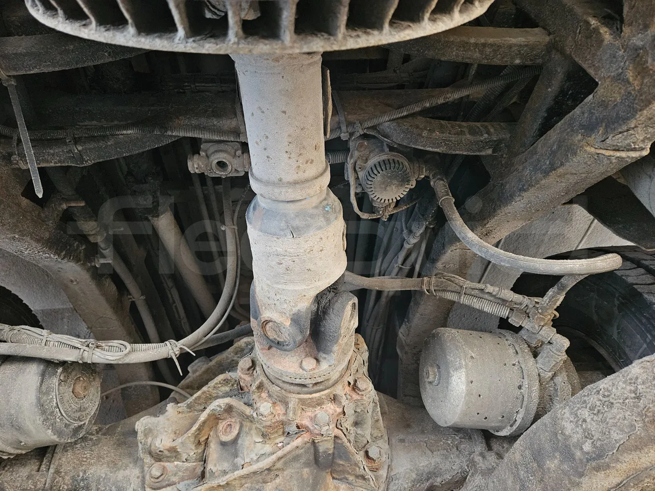 Man TEZELLER Teztiger T35 - Euro 4 - 132 kW -9.02 mt - driveshaft photo