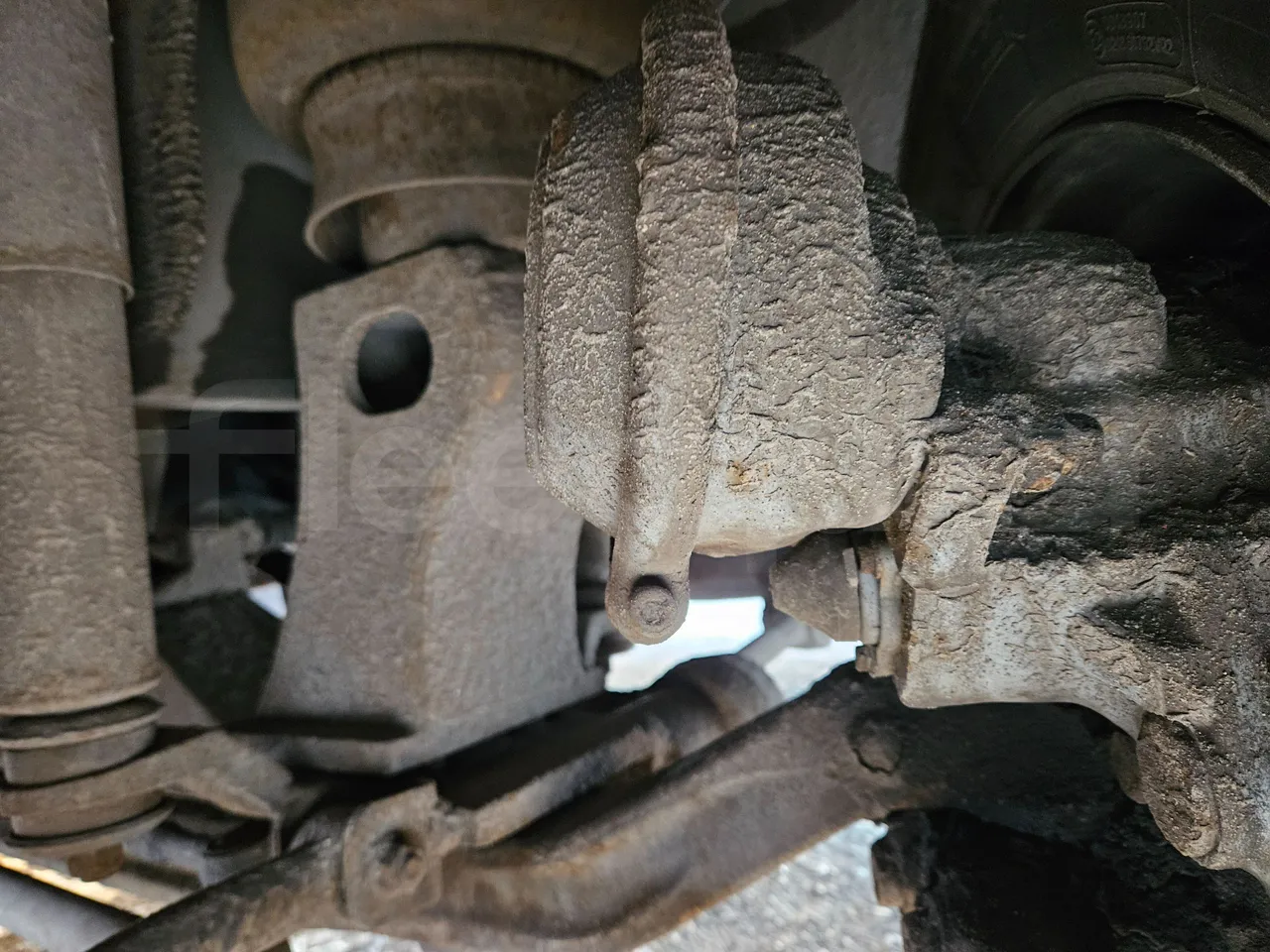 Man TEZELLER Teztiger T35 - Euro 4 - 132 kW -9.02 mt - front brake calipers right