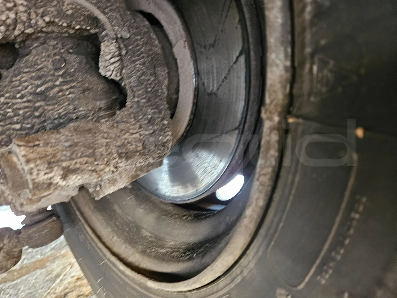 Man TEZELLER Teztiger T35 - Euro 4 - 132 kW -9.02 mt - front discs left